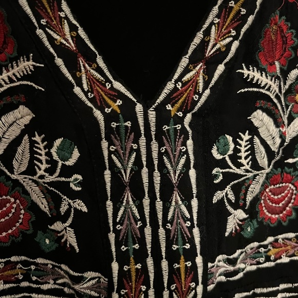 Black 3/4 peplum shirt - Picture 4 of 7